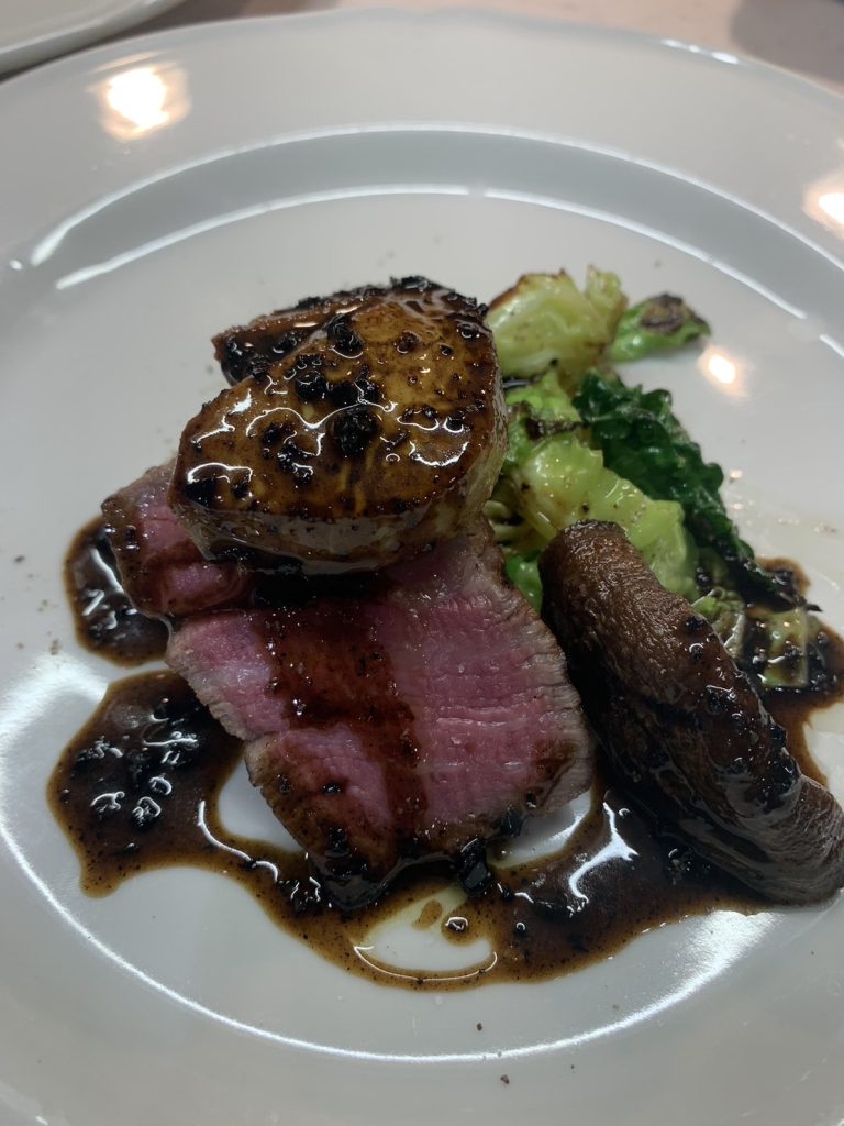 黒毛和牛 フィレ　フォアグラ　ソースペリグー